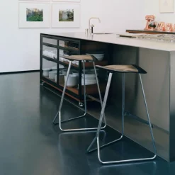 Triton Barhocker Leder