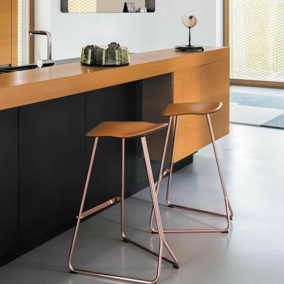 Triton Barhocker Leder Gestell Kupfer