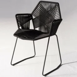 Tropicalia Armlehnstuhl