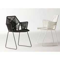 Tropicalia Armlehnstuhl