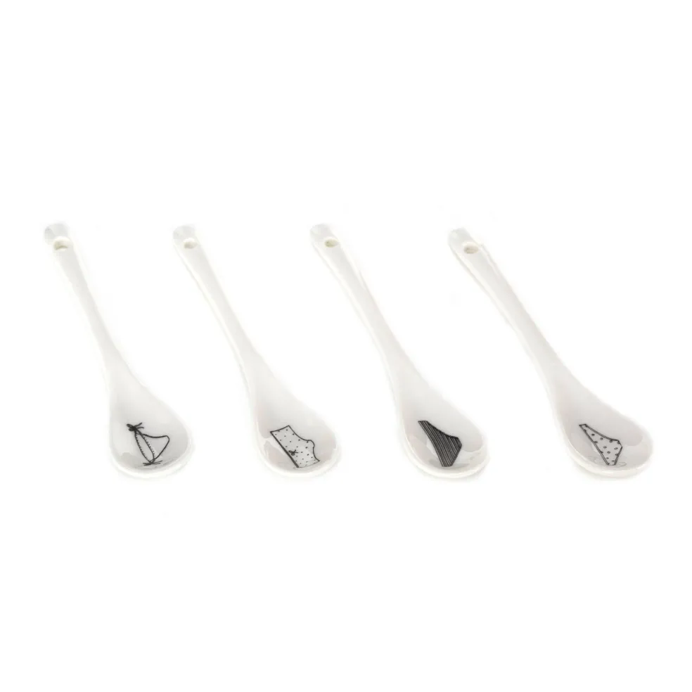 Undressed Tasse mit Untertasse 4er Set