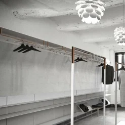 Unu Wandgarderobe mit 6 Haken & Stange