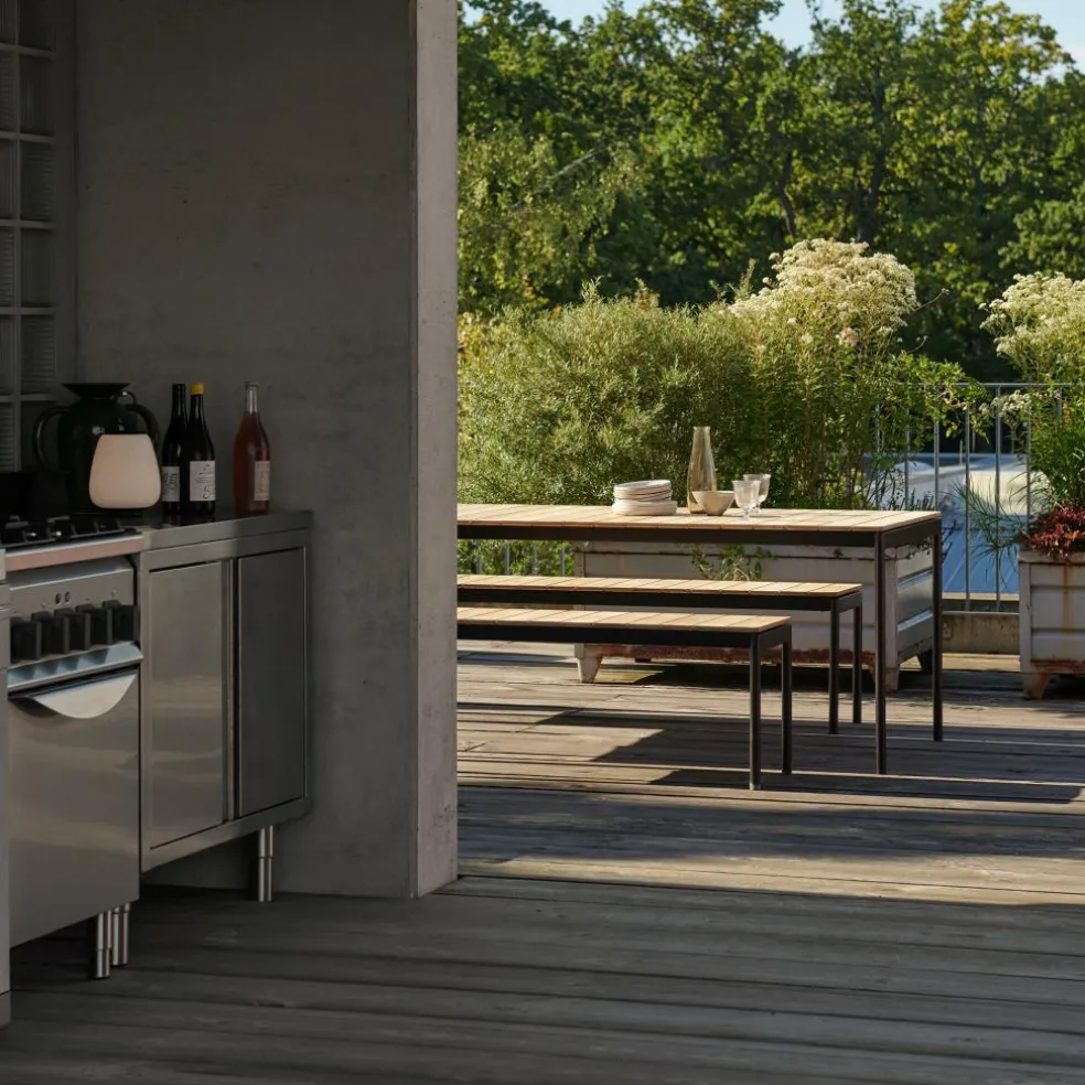 Ville AV26 Gartentisch L