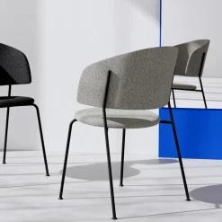 Wagner Dining Chair gepolstert Gestell schwarz