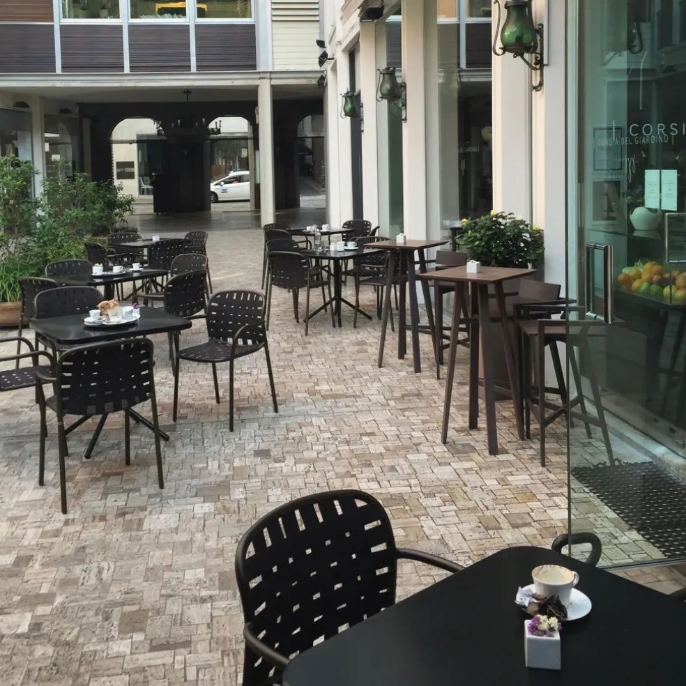 Yard Gartenarmlehnstuhl