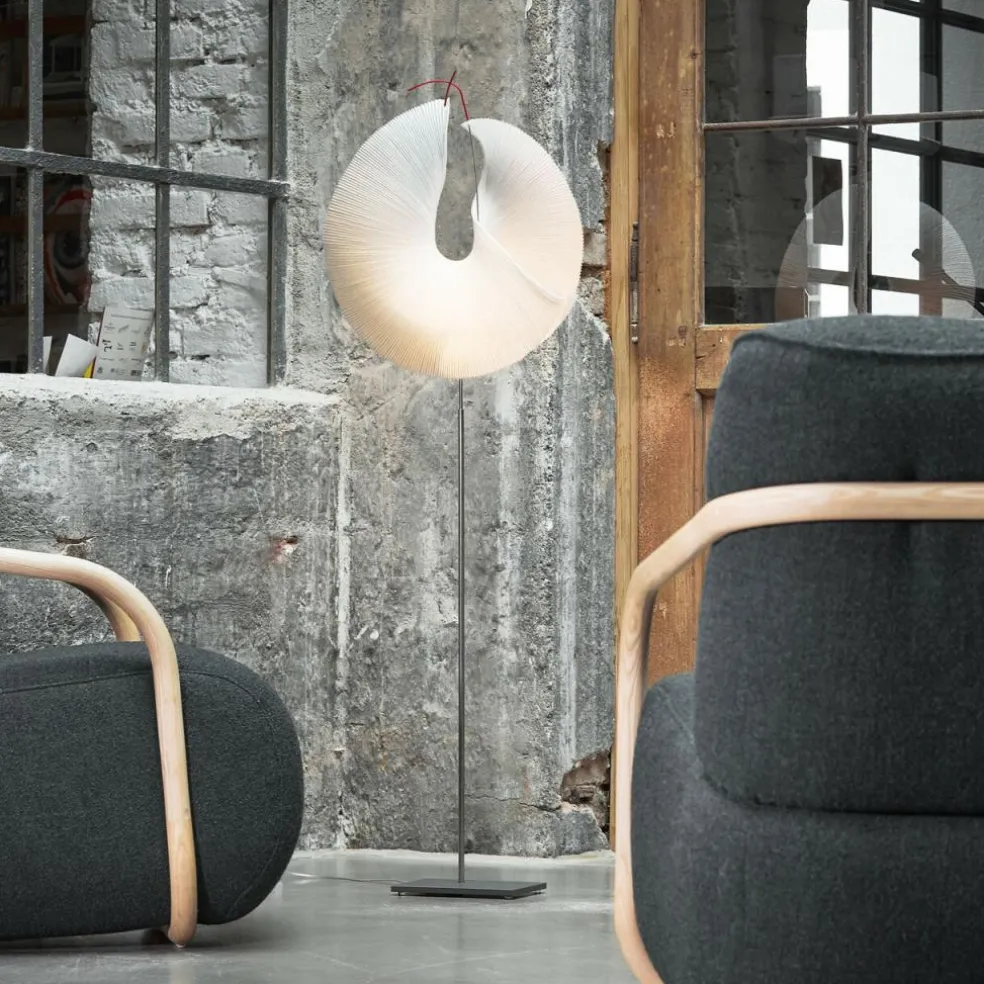 Yoruba Rose LED Stehleuchte