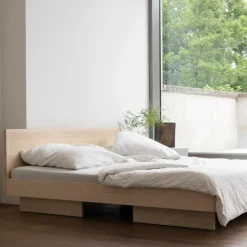 Zians Medium Doppelbett 160x200cm mit Kopfteil