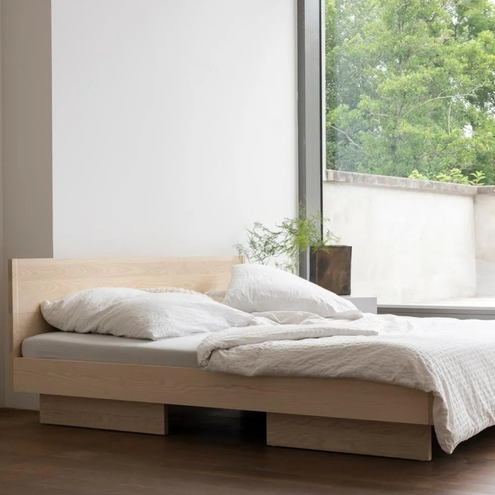 Zians Medium Doppelbett 160x200cm mit Kopfteil