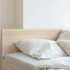 Zians Medium Doppelbett 160x200cm mit Kopfteil