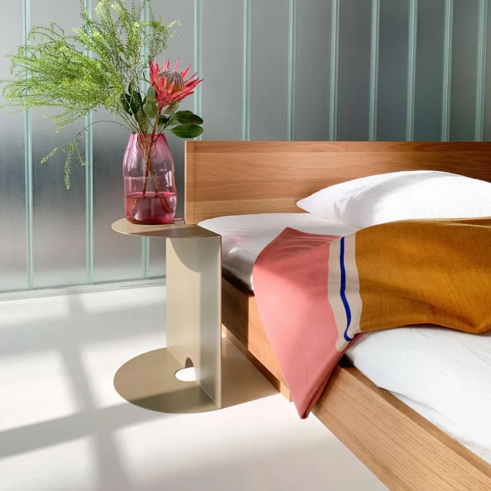 Zians Medium Doppelbett 160x200cm mit Kopfteil